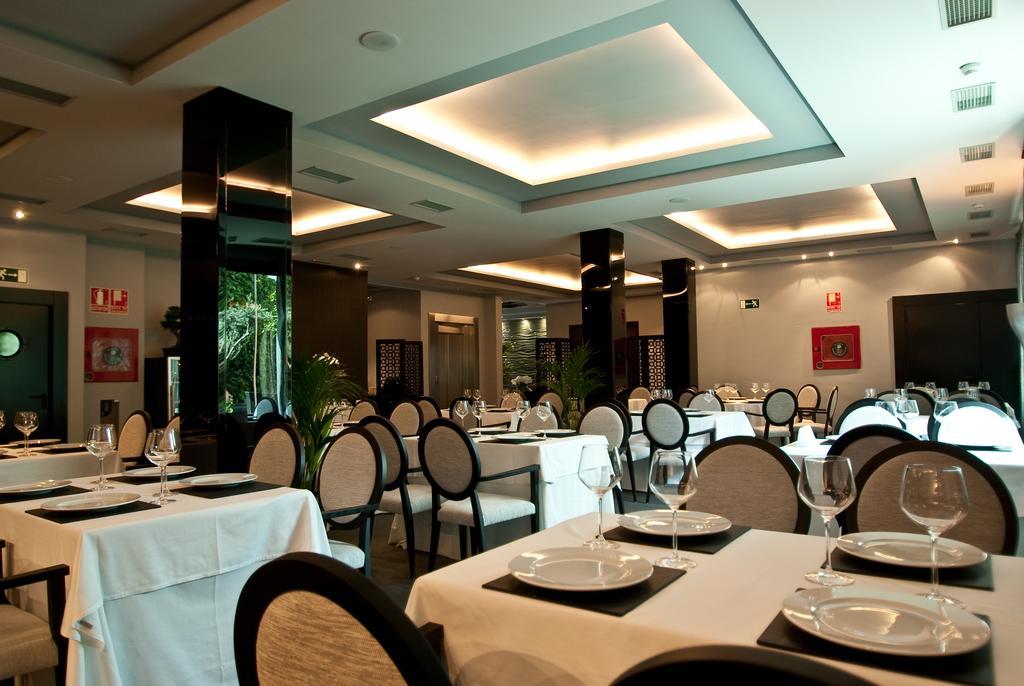 Hotel Infanta Leonor Écija Restaurace fotografie